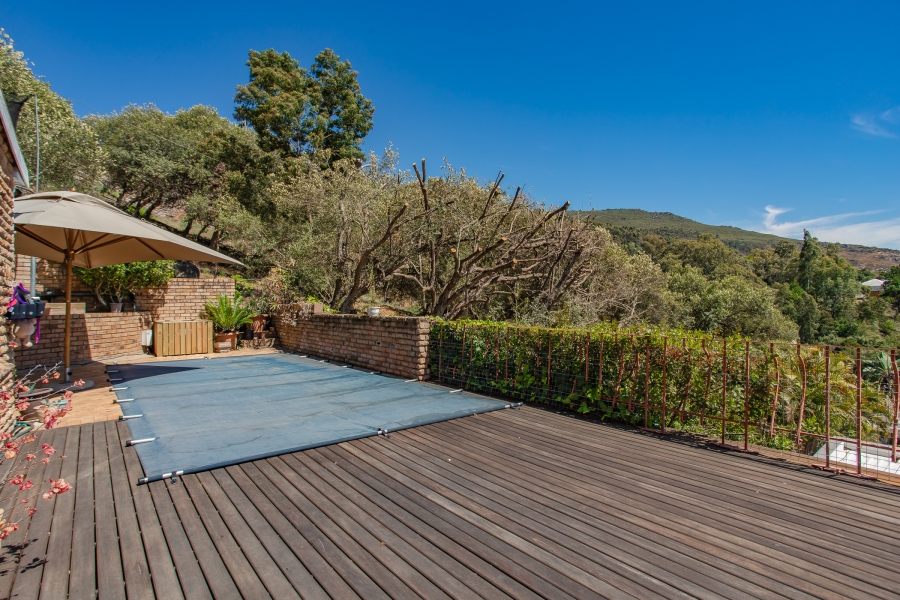 4 Bedroom Property for Sale in Bertville Western Cape